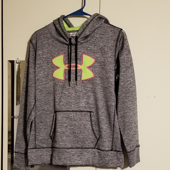 Under Armour Other - Under Armour Cold Gear hoodie